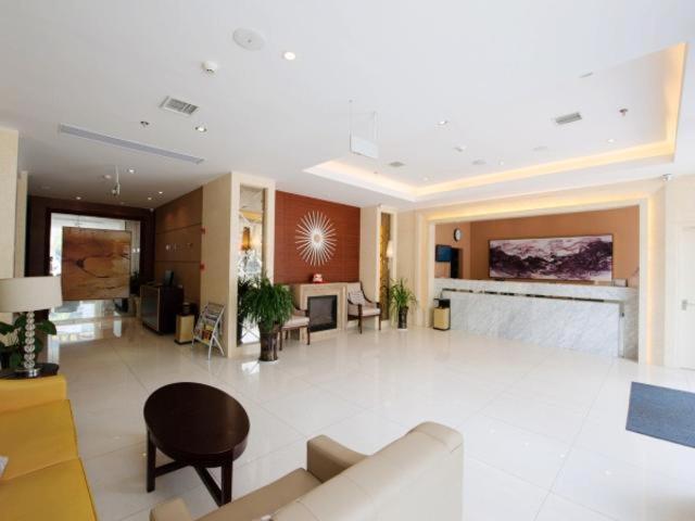 Jinjiang Inn Xianning Yinquan Avenue Hot Spring Hotel Extérieur photo